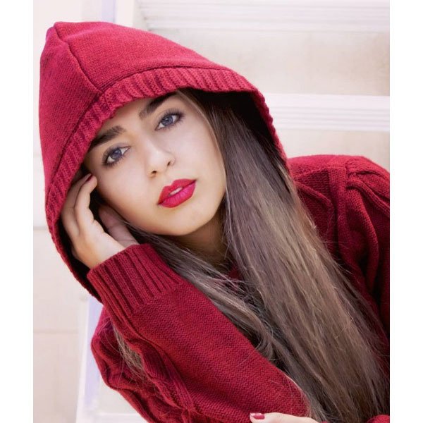  ژست عکاسی دخترانه در خانه برای پروفایل