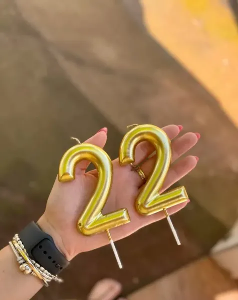ژست عکس تولد بدون چهره