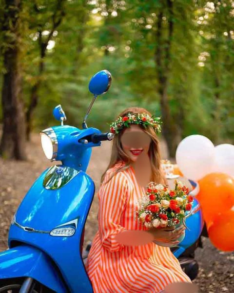 ژست عکس تولد در طبیعت با کیک