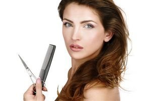  ژست عکاسی در ارایشگاه زنانه
