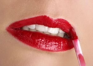 فانتزی عکس پروفایل آرایشگری زنانه