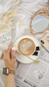  عکاسی از زیورآلات در خانه