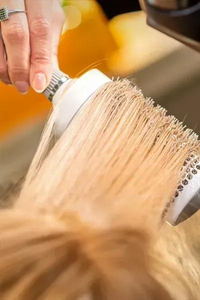  پروفایل آرایشگری زنانه