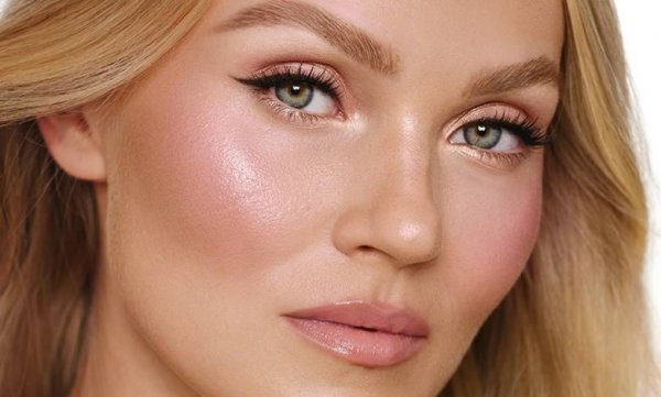  میکاپ نود صورتی