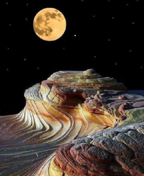  عکس دختر و ماه