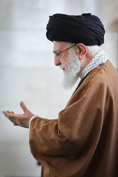 عکس خامنه ای جدید