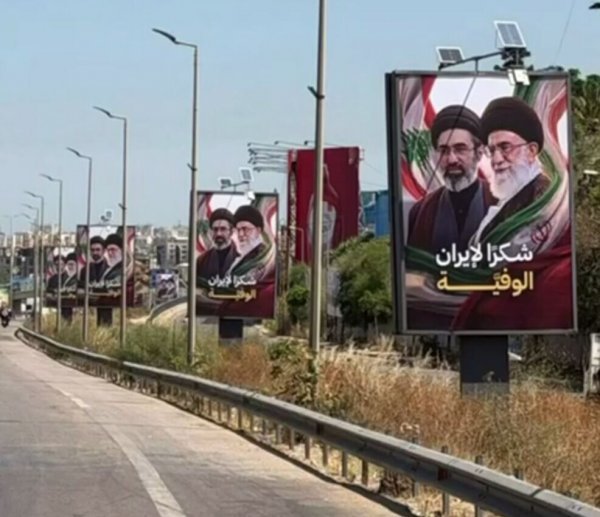 عکس رهبر شهید و رهبر جدید