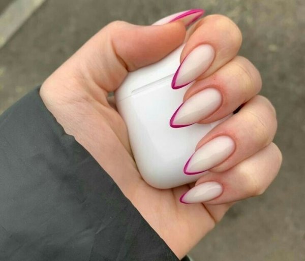  عکس ناخن شیری با فرنچ سفید