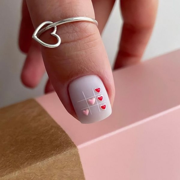  طرح ناخن مینیمال ساده و شیک