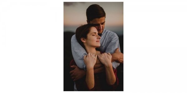  ژست عکس دونفره سلفی عاشقانه