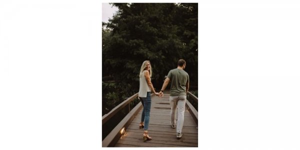  ژست عکس دونفره سلفی عاشقانه