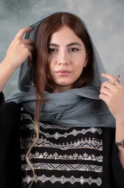  ژست عکاسی برای پروفایل