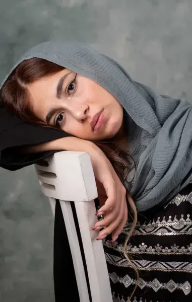  ژست عکاسی برای پروفایل