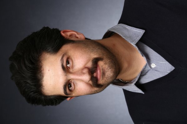 ژست عکس گرفتن تنهایی
