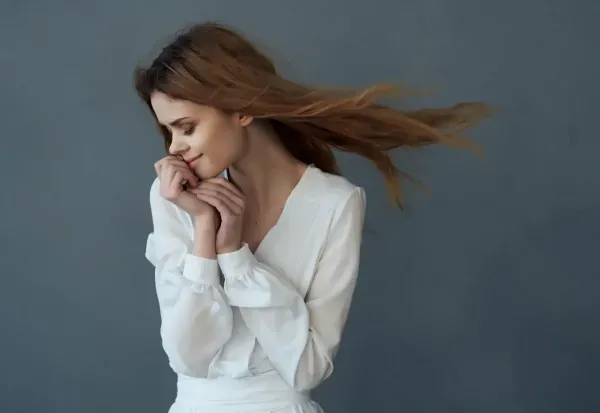 عکس ژست عکاسی برای پروفایل