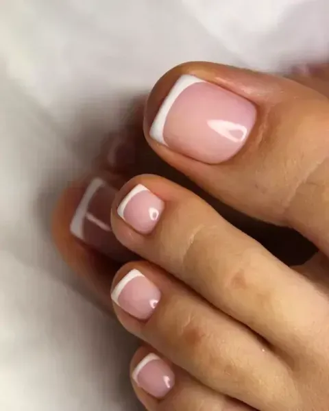 عکس فرنچ ناخن پا