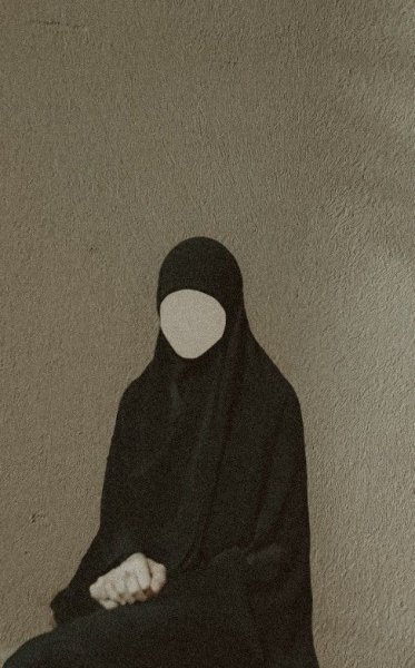 عکس دختر با حجاب لاکچری