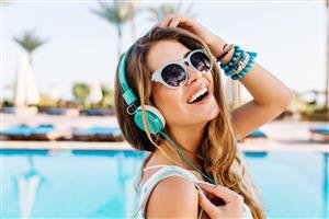  عکس شنا در استخر دخترانه