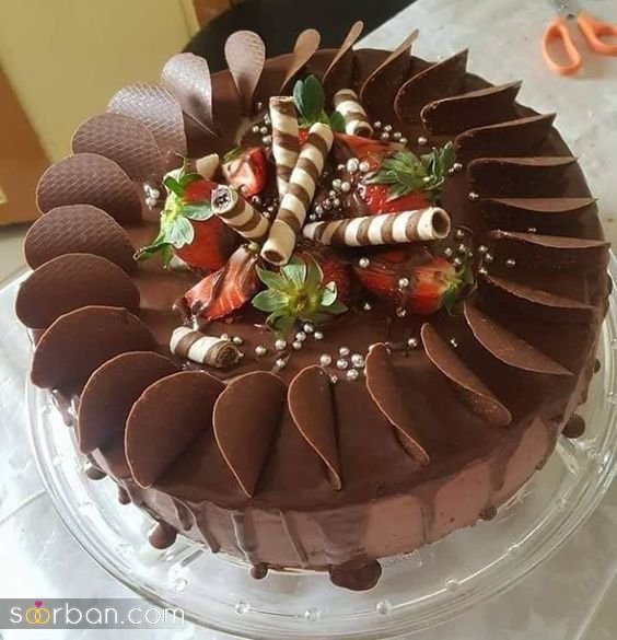 کیک تولد دخترانه شکلاتی فانتزی