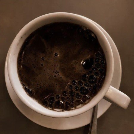  عکس قهوه و کتاب در کافه