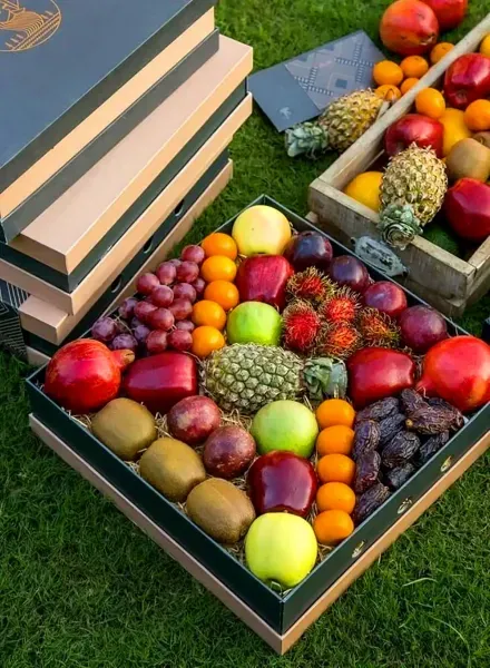 تزیین میوه عروس و داماد