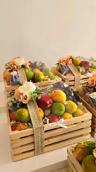 تزیین میوه عروس و داماد