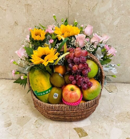 تزیین میوه نوبرانه برای عروس در سبد