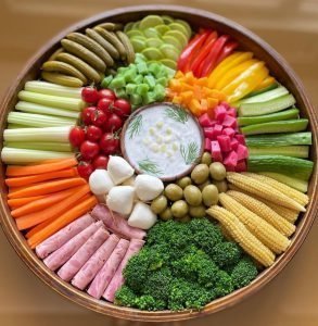  چیدمان میز مزه مشروب