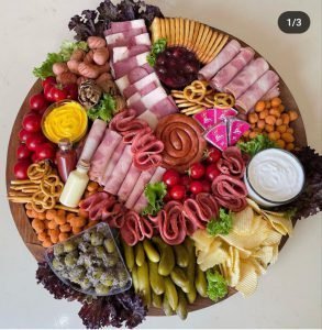  چیدمان میز مزه مشروب