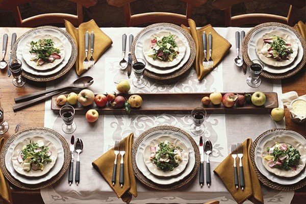  چیدمان میز شام لاکچری