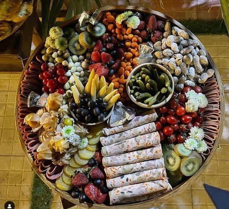  چیدمان میز مزه تولد