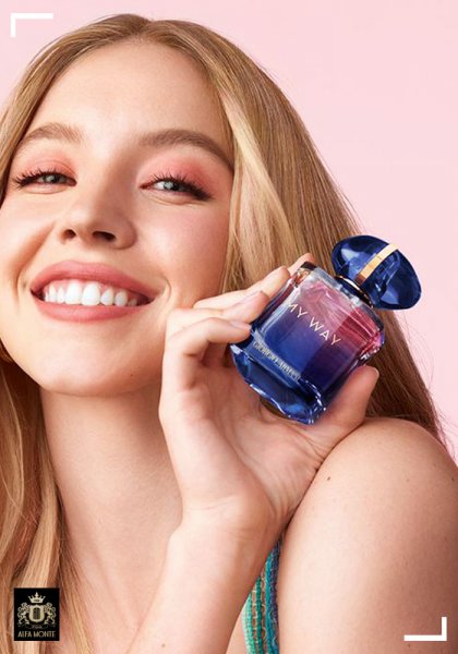 اسامی عطرهای معروف زنانه با عکس