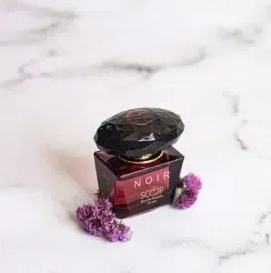  خوشبو ترین عطر زنانه با ماندگاری بالا