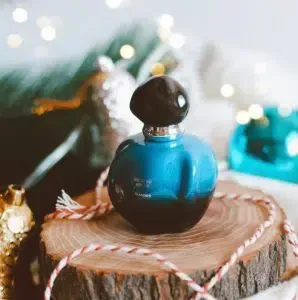  خوشبو ترین عطر زنانه با ماندگاری بالا