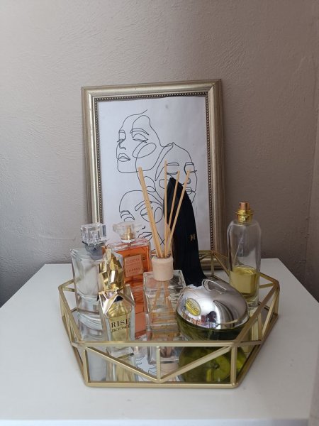 عکس لاکچری ترین عطر زنانه