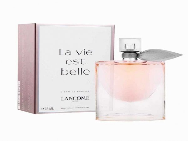 اسامی عطرهای زنانه با عکس