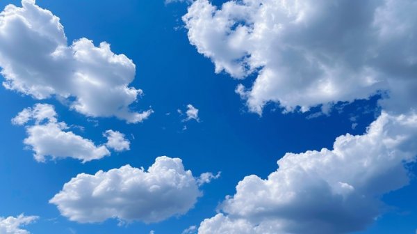  عکس آسمان آبی با ابر سفید