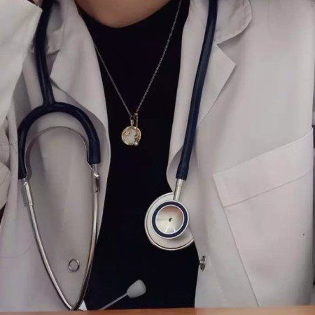  والپیپر پزشکی دخترانه