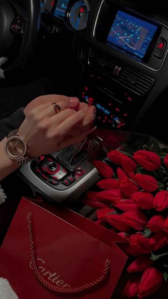 عکس کاپلی بدون چهره فیک