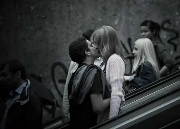 پروف عاشقانه