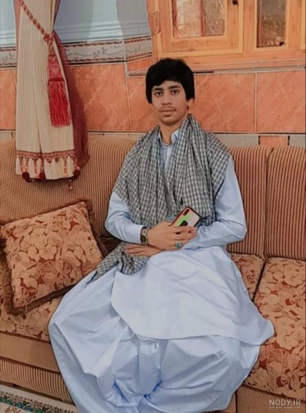 عکس پسر بلوچ با تفنگ