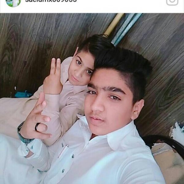 عکس پسر بلوچ پولدار