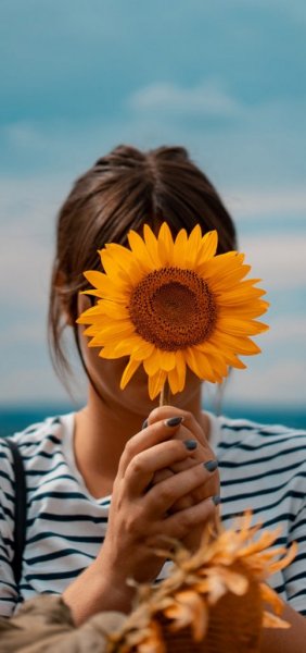  عکس دخترانه برای پس زمینه