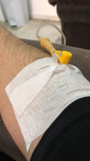  عکس سرم دست دختر تپل