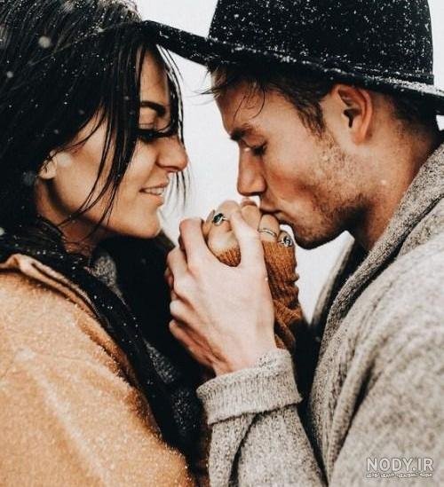  عکس پروفایل عاشقانه دونفره لب روی تخت