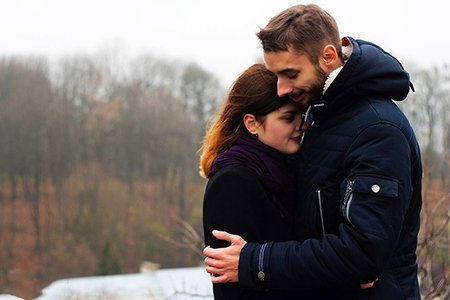  عکس زن و شوهر در بغل هم خارجی