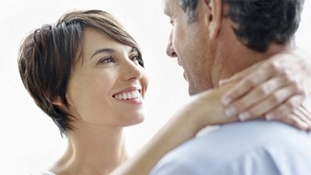  عکس زن و شوهر در بغل هم خارجی