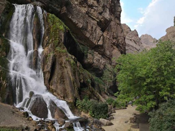  فیلم و عکس آبشار آب سفید الیگودرز