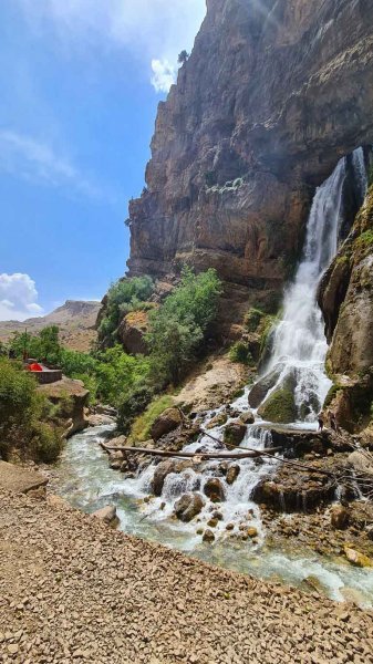  فیلم و عکس آبشار آب سفید الیگودرز