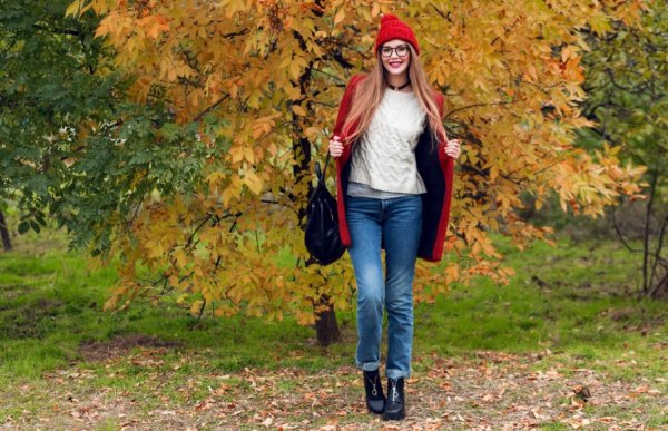  ژست عکس پاییزی دخترانه